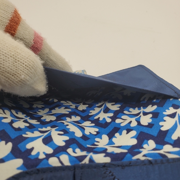 Vera Bradley Blue Multi Floral Bi-Folded Wallet - Picture 7 of 7